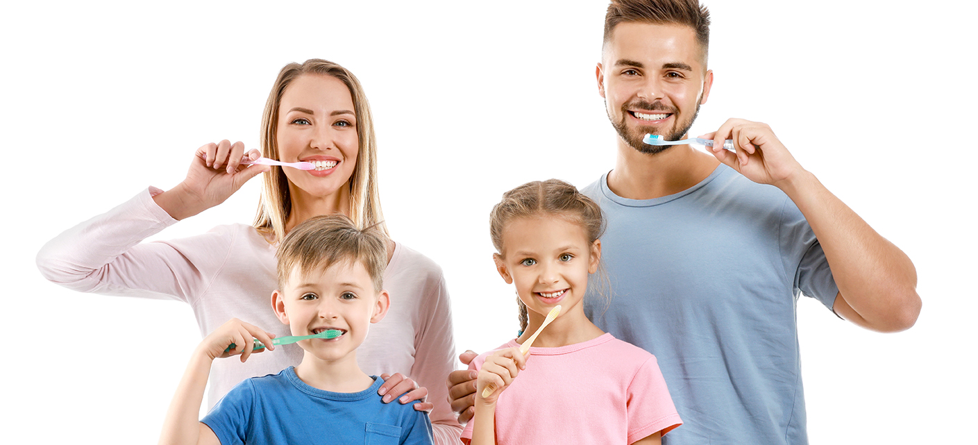 Portrait of family brushing teeth