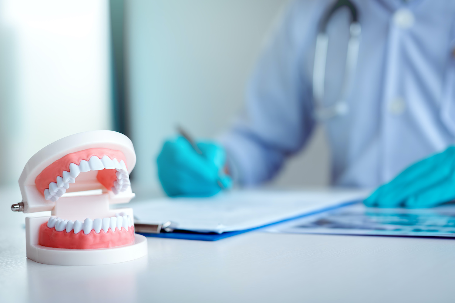How to Choose a Dentist in Miami